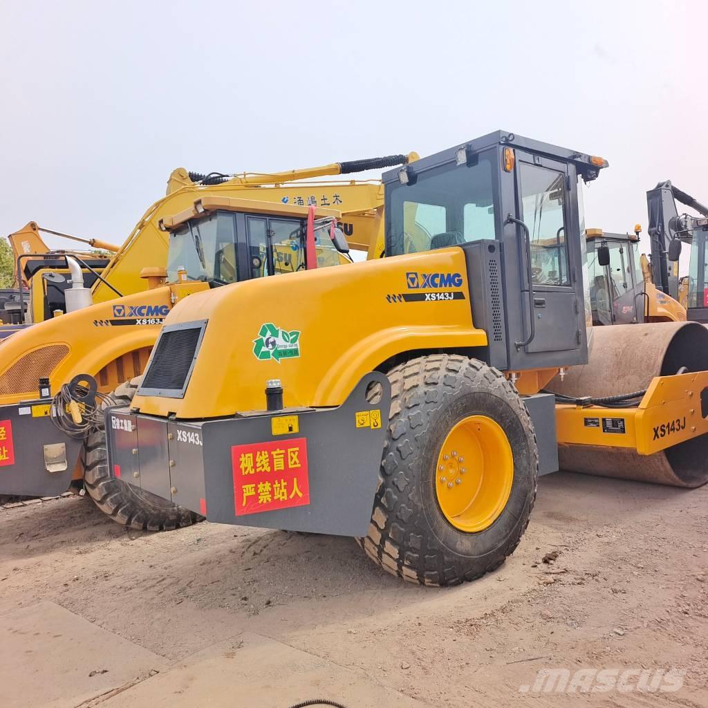 XCMG XS 143 J Valjci sa jednim bubnjem