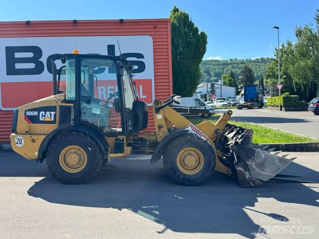 CAT 906 M Utovarivači na točkove