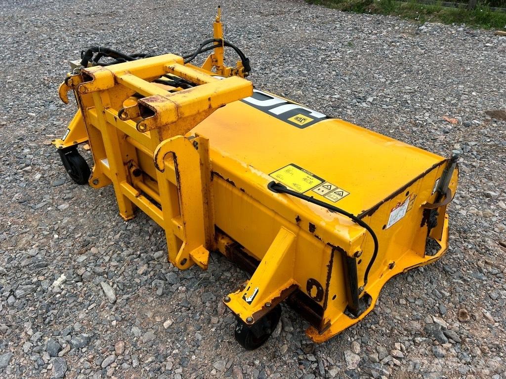 JCB SC 240 Četke