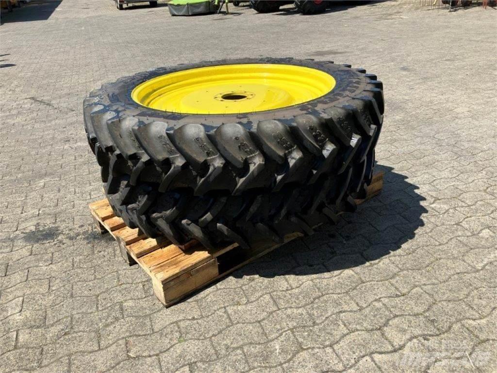 BKT 320/90R42 Gume, točkovi i felne