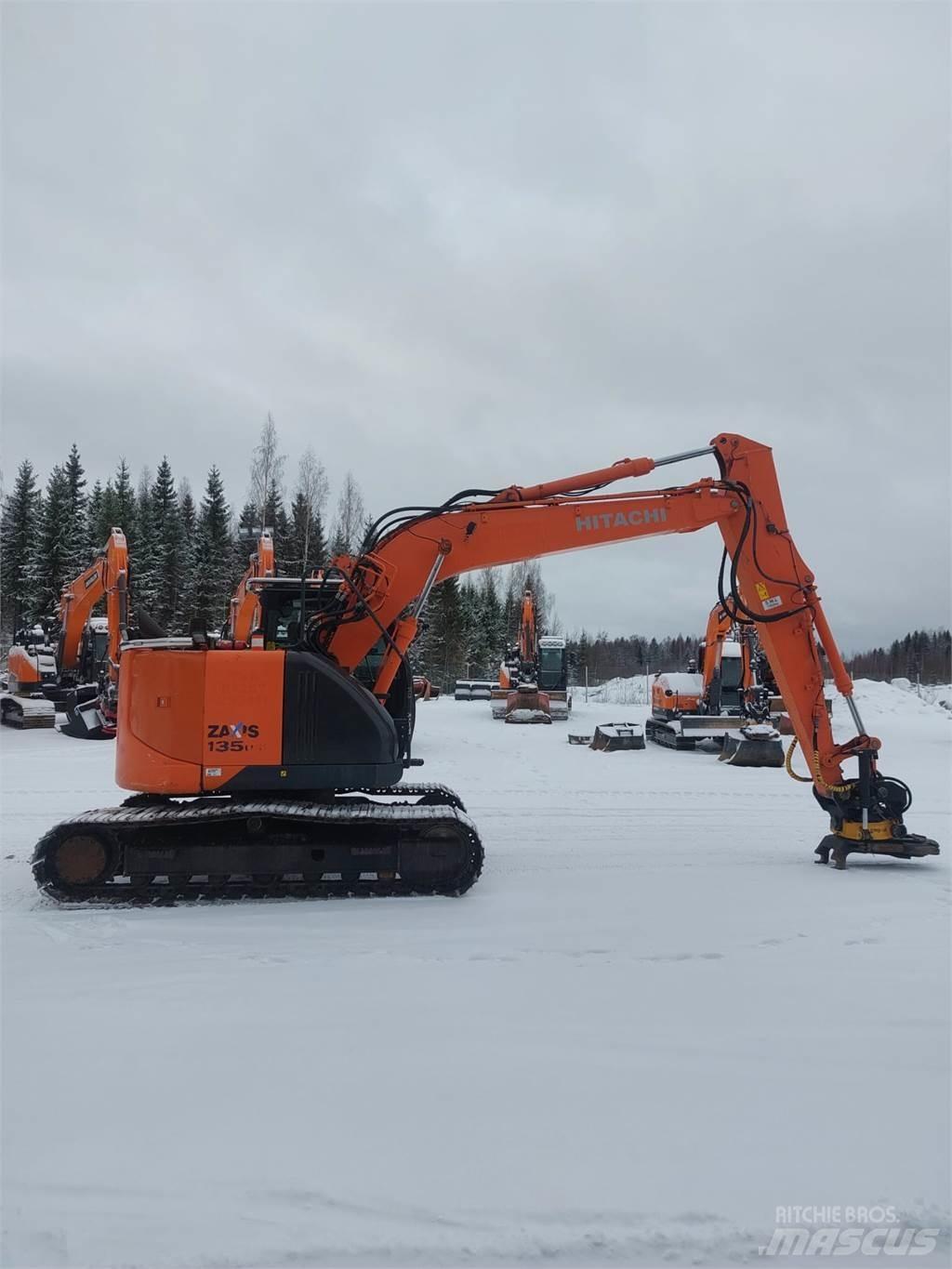 Hitachi ZX135US-5B Bageri guseničari