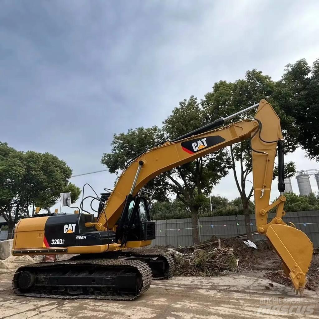 CAT 320 D2 Bageri guseničari