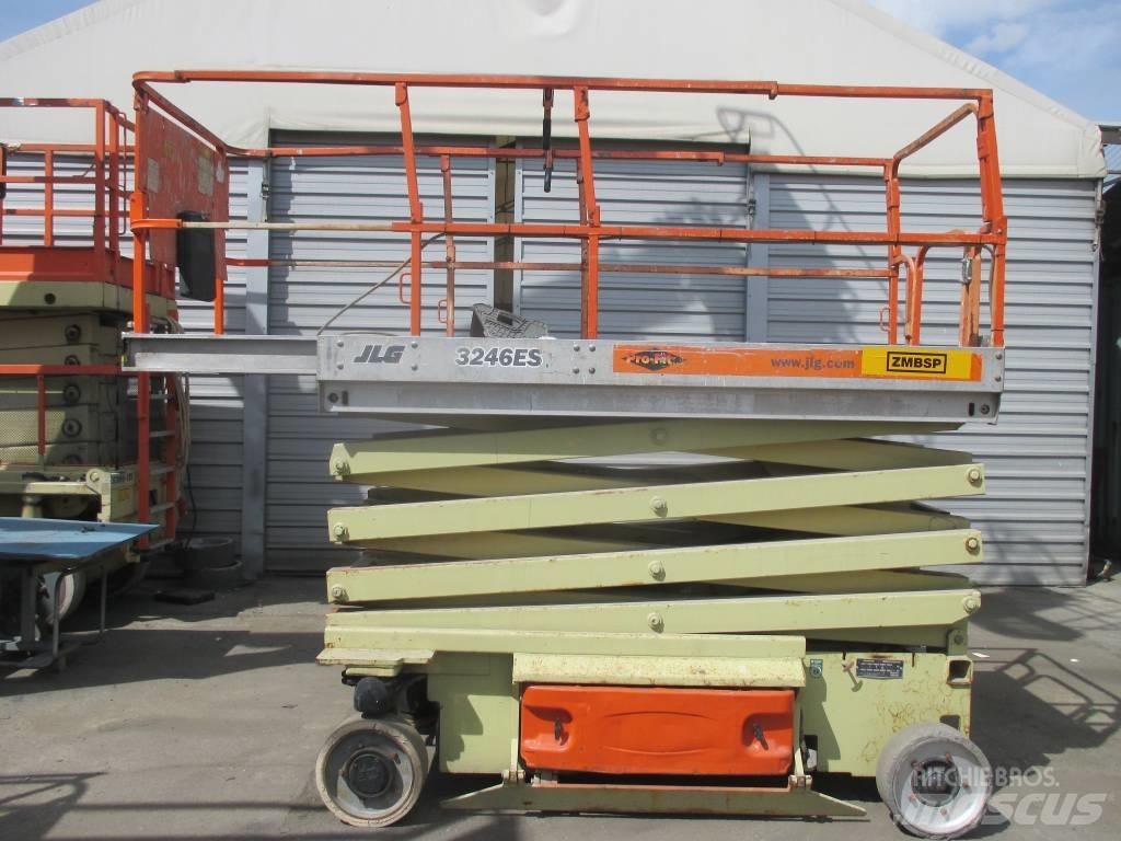 JLG 3246 ES Makazaste platforme