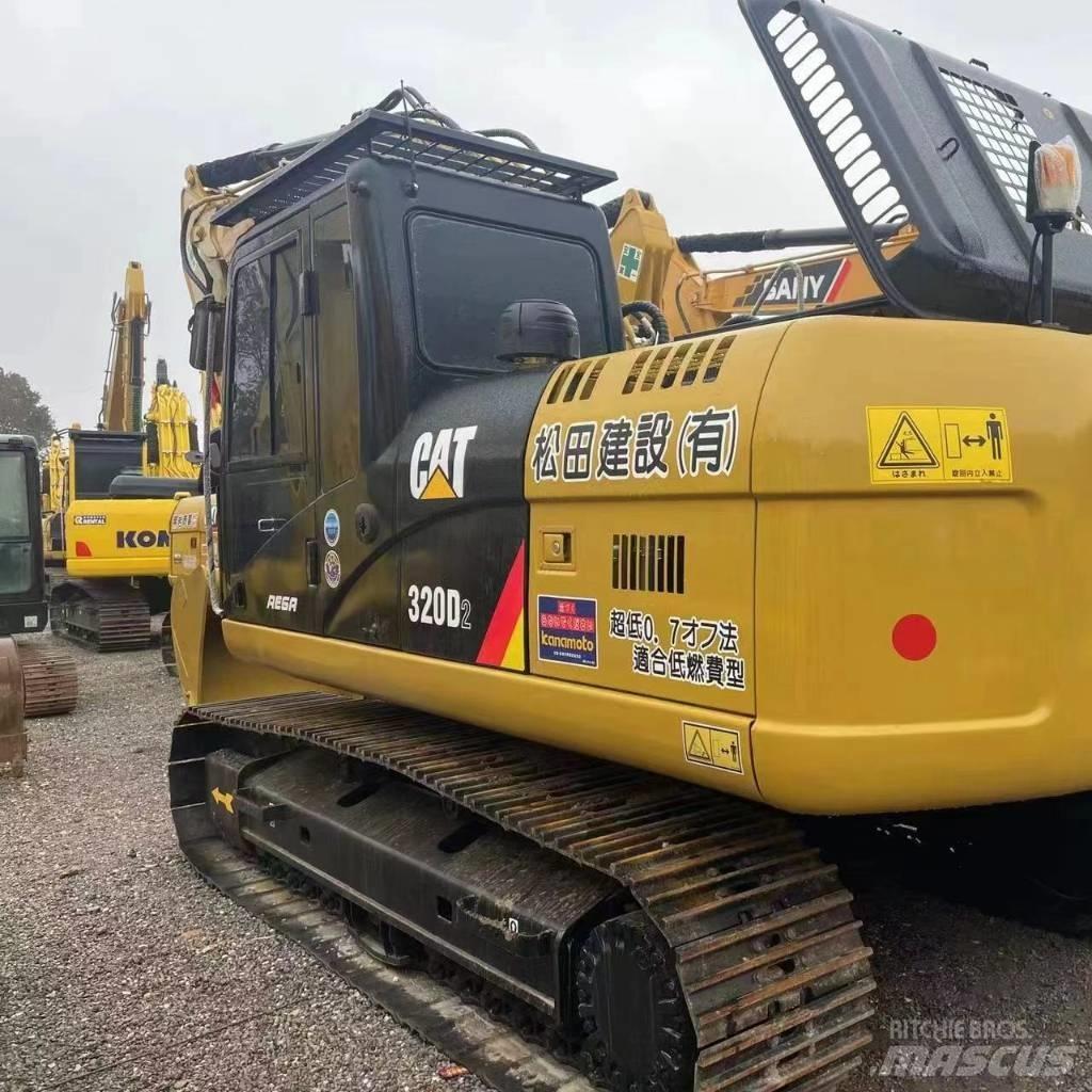 CAT 320 D2 Bageri guseničari