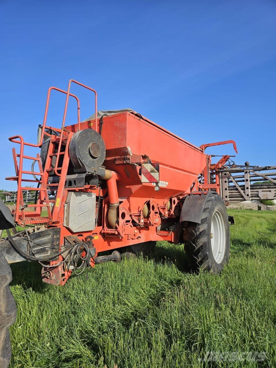 Rauch AGT 6036 Rasturači mineralnog đubriva