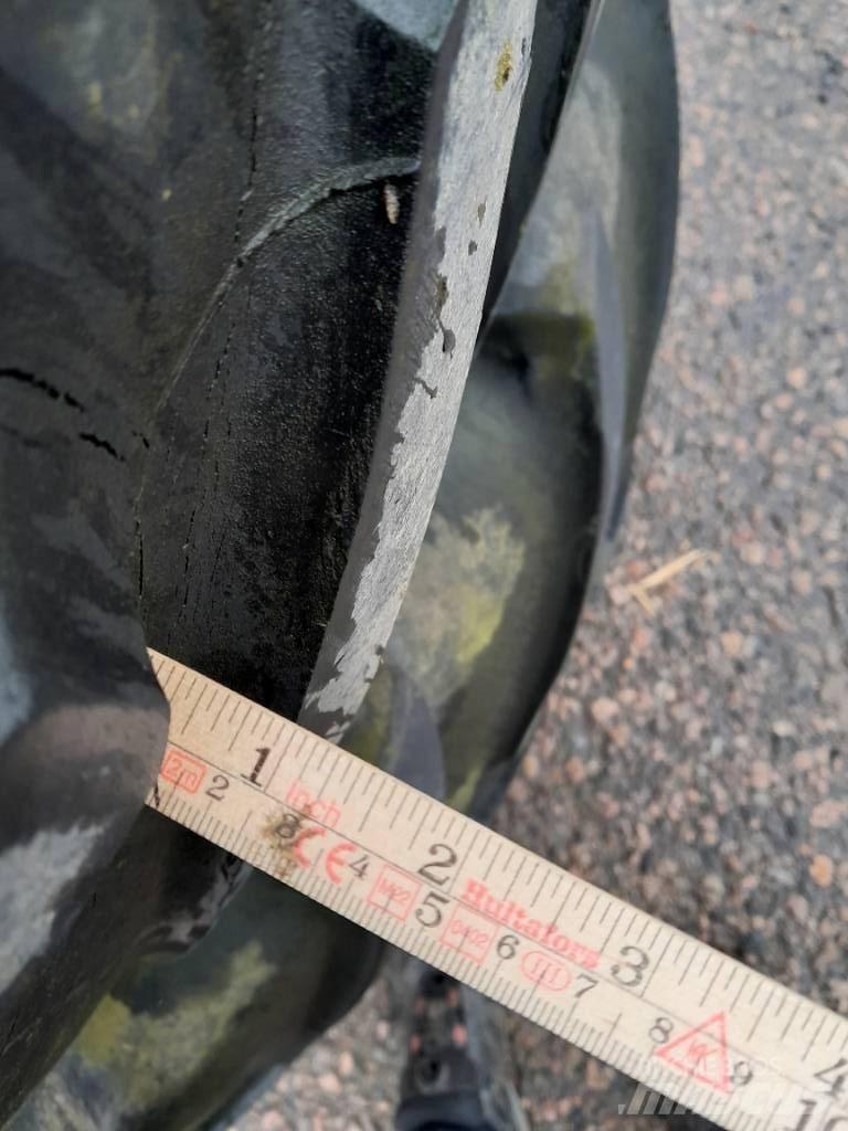 Michelin 540/65R38 Gume, točkovi i felne