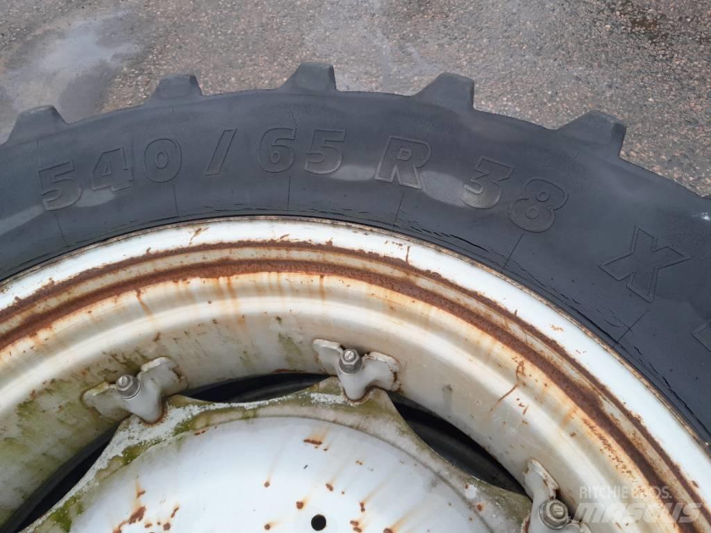 Michelin 540/65R38 Gume, točkovi i felne