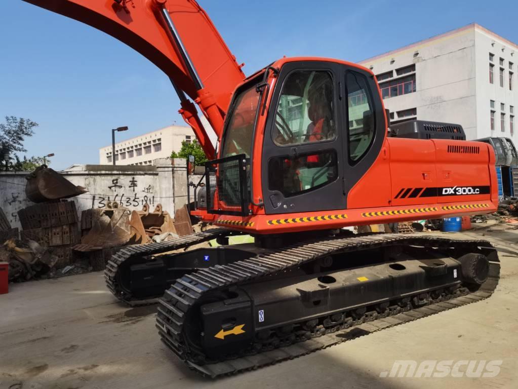 Doosan DX 300 Bageri guseničari