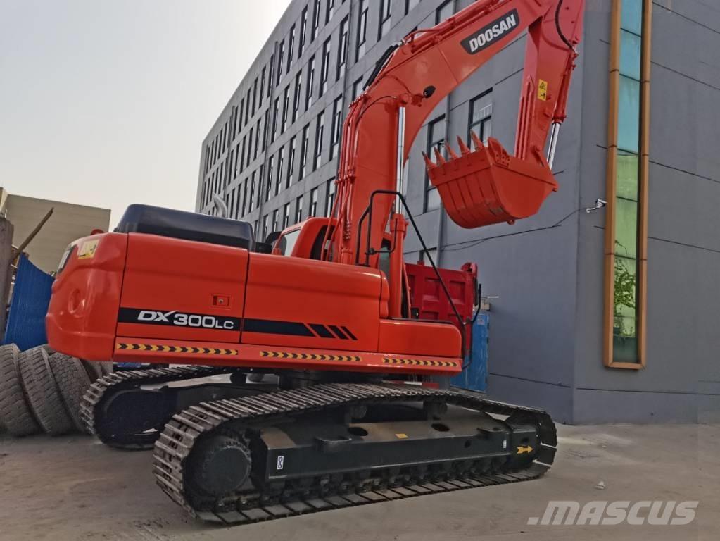 Doosan DX 300 Bageri guseničari
