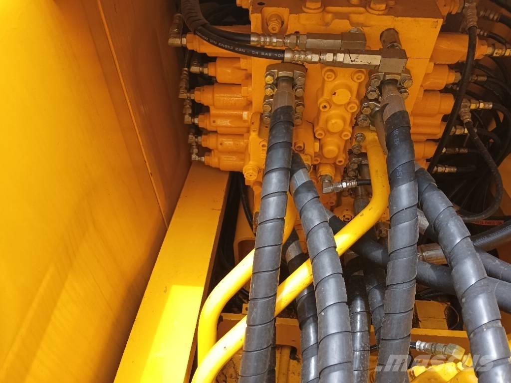 Komatsu PC 220-8 Bageri guseničari