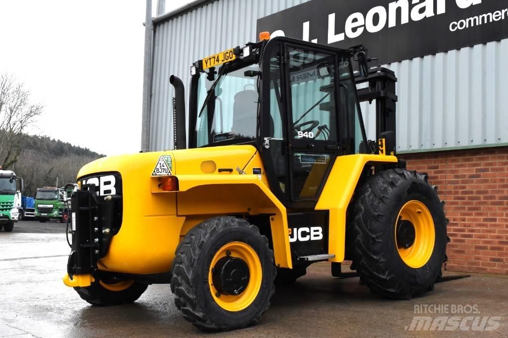 JCB 940 Vanterenski viljuškar