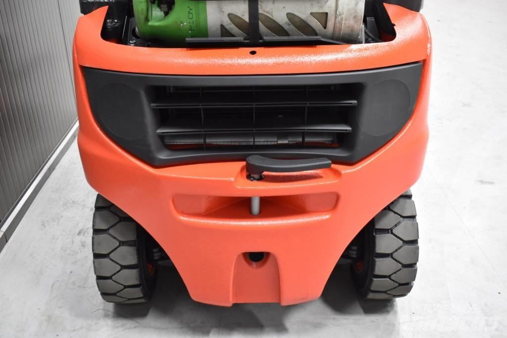 Linde H 18 T-01 Plinski viljuškari