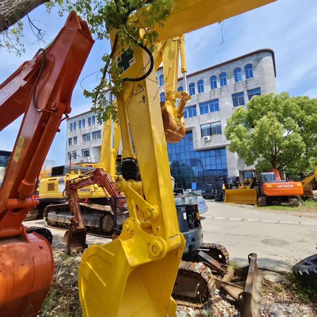 Komatsu PC130 Bageri guseničari