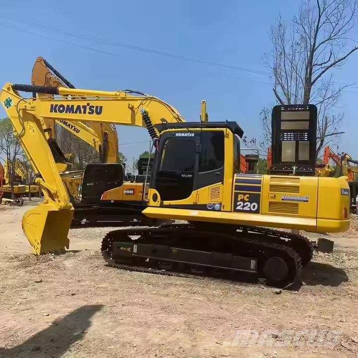 Komatsu PC220-8 Bageri guseničari