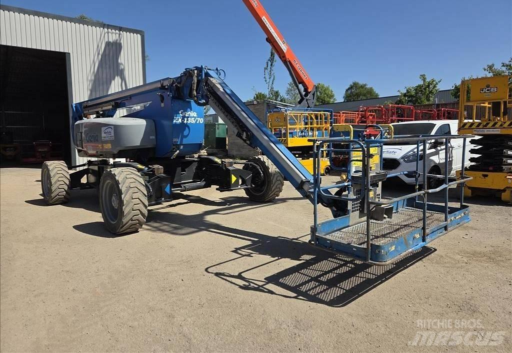 Genie ZX 135/70 Zglobne podizne platforme