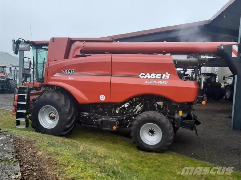 Case IH 7150 AF Kombajni