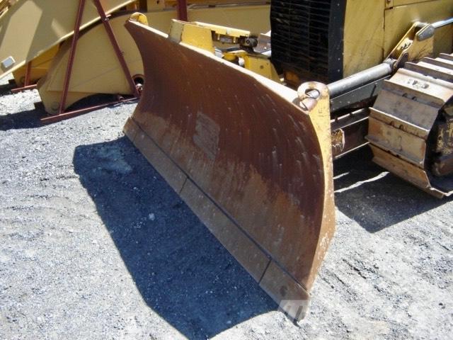 CAT D 4 K 2 XL Bageri guseničari