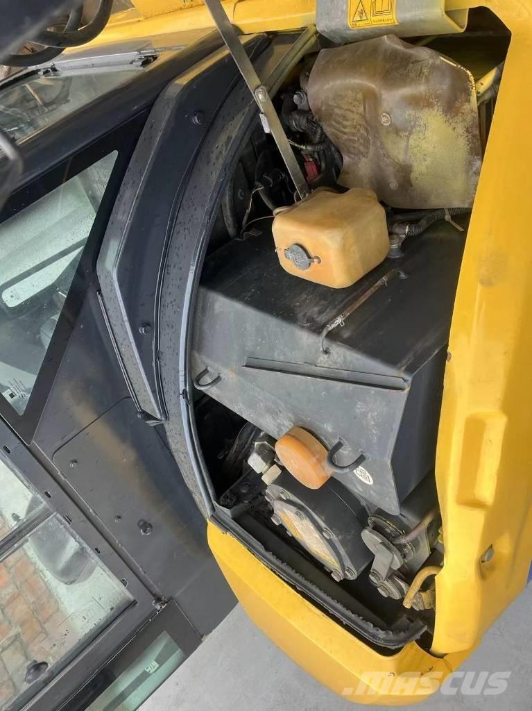 Komatsu PC 40 MR-2 Bageri guseničari