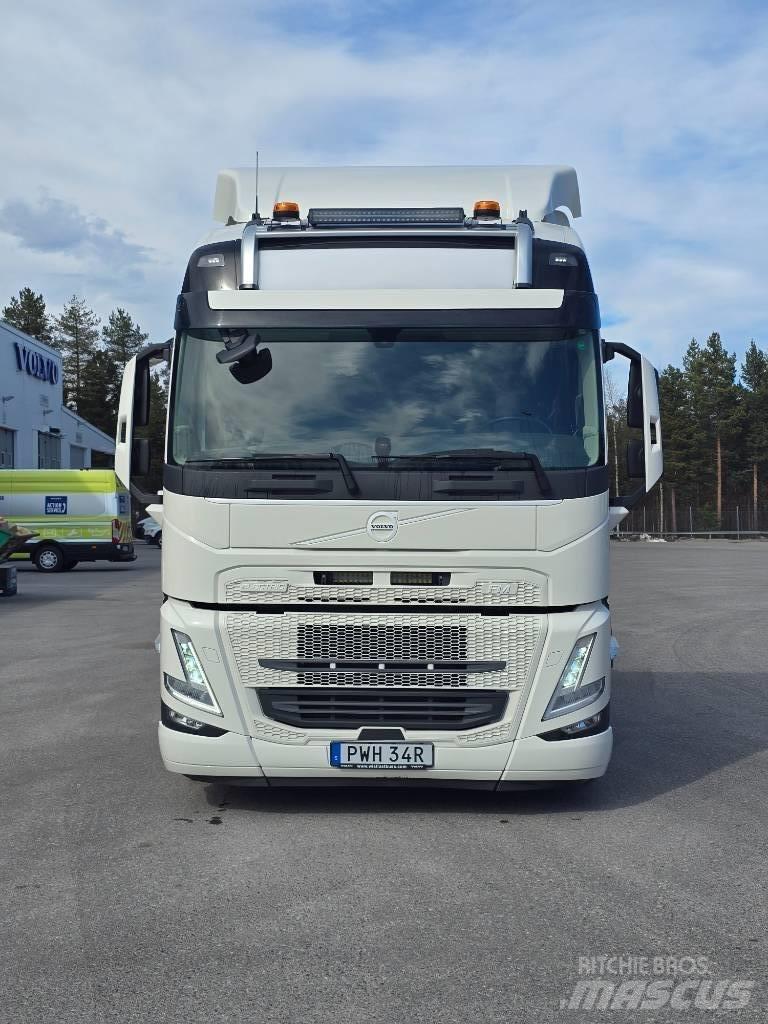 Volvo FM Electric Rol kiper kamioni sa kukom za podizanje tereta