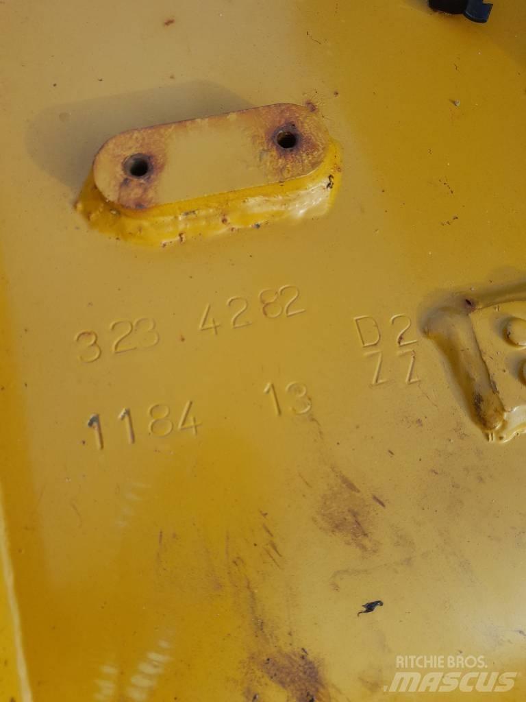CAT 906 Lyftramverk Utovarivači na točkove
