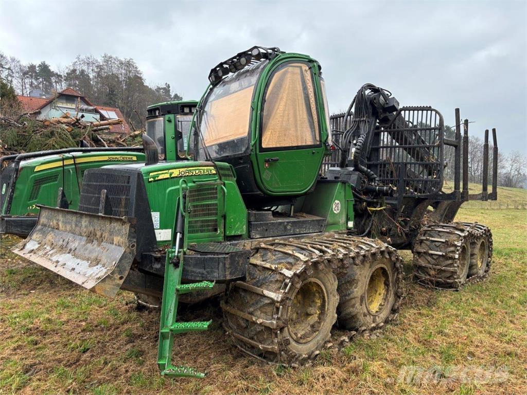 John Deere 1010 E Forvarderi