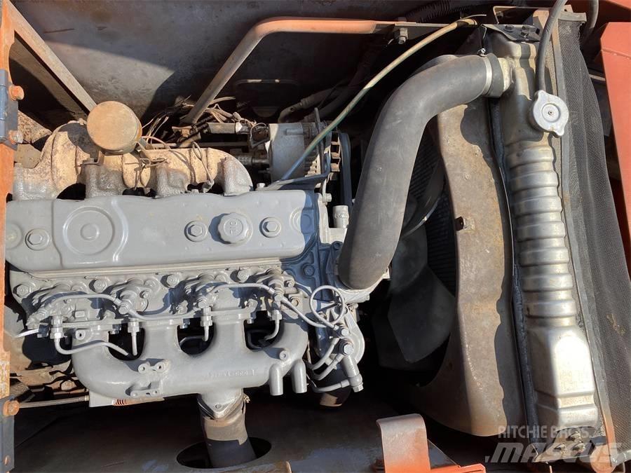 Hitachi EX 100 G-3 Bageri guseničari