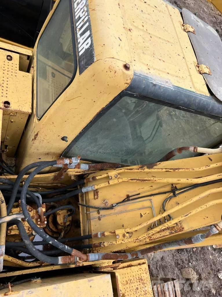 CAT 320 C Bageri guseničari