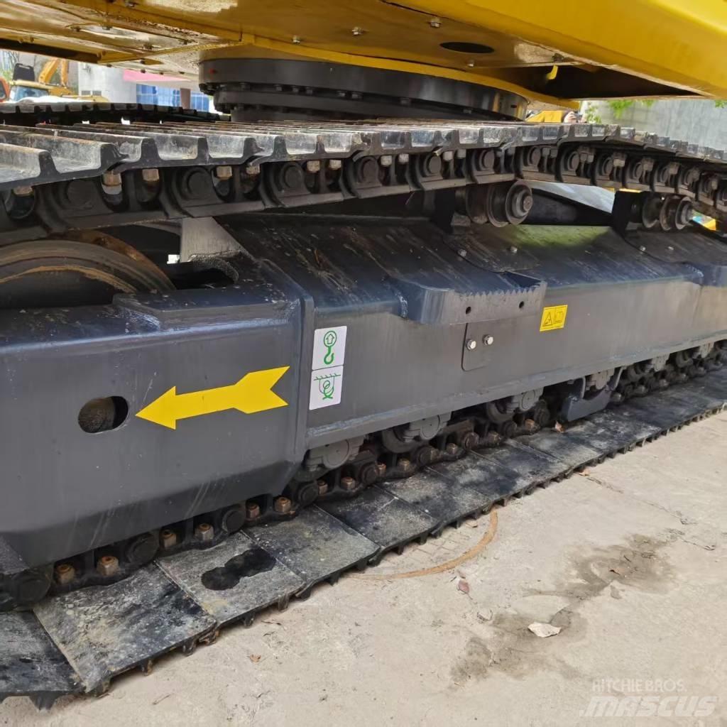 Komatsu PC 200-7 Bageri guseničari