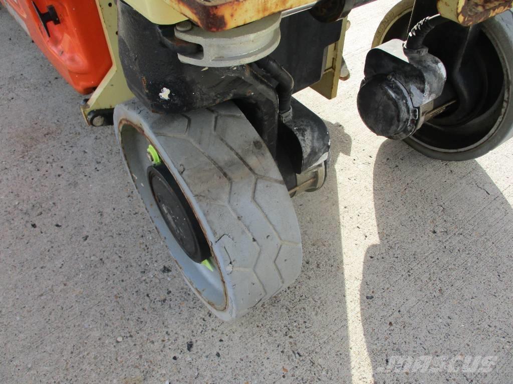 JLG 2632 ES (151) Makazaste platforme