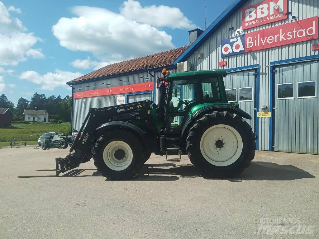 Valtra T 160 Traktori