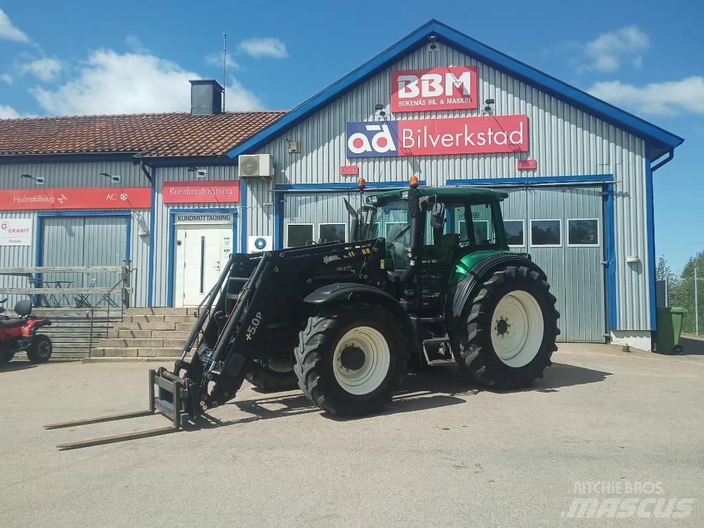 Valtra T 160 Traktori