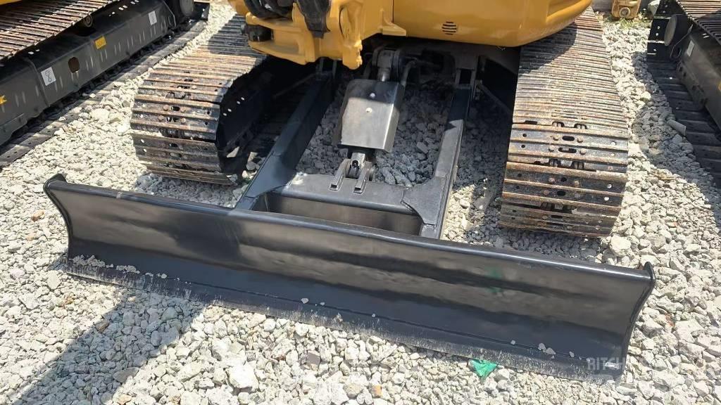 CAT 304 Bageri guseničari