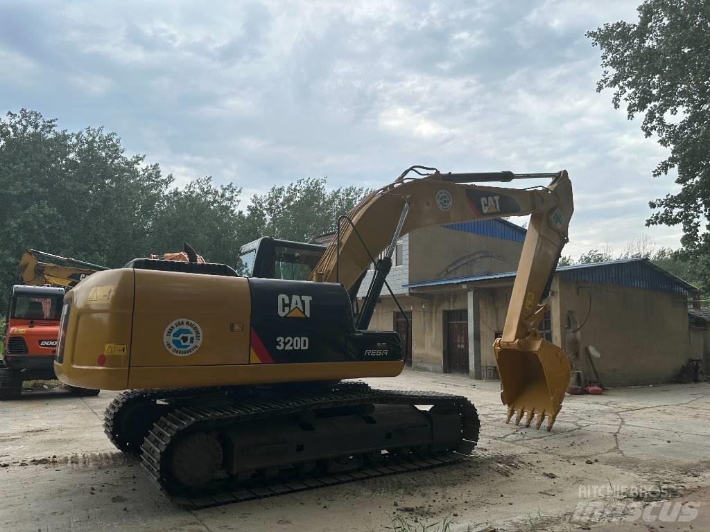 CAT 320D Bageri guseničari