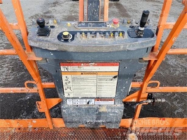 JLG 860 SJ Teleskopske podizne platforme