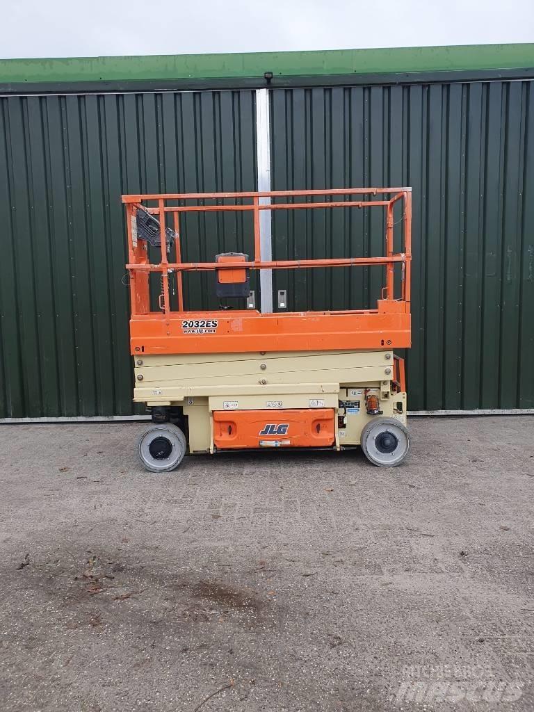 JLG 2032 ES Makazaste platforme