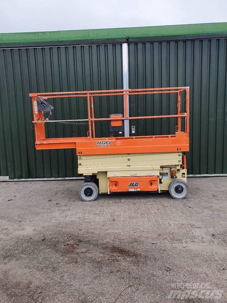 JLG 2032 ES Makazaste platforme