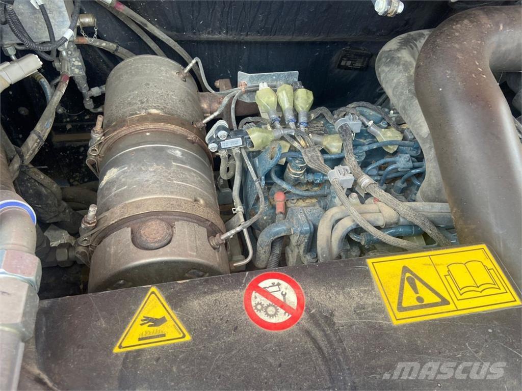 Kubota KC300 (7698) Damperi na gusenice