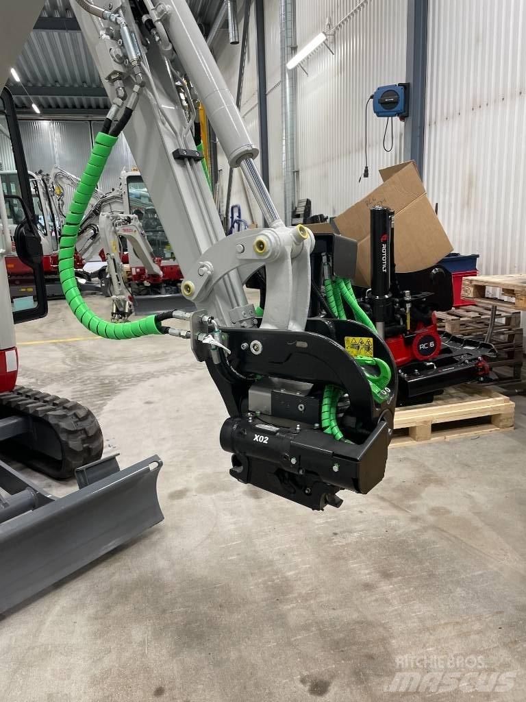 Takeuchi TB 320 Mini bageri < 7t