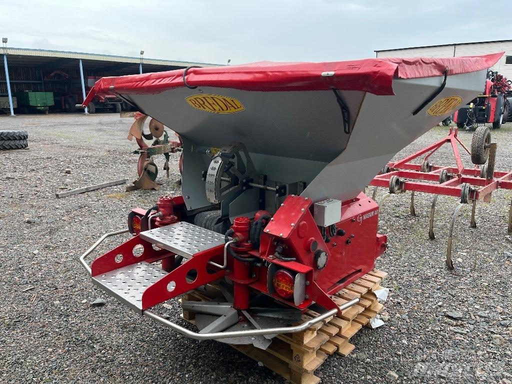 Bredal SGS 1500 Posipači soli i peska