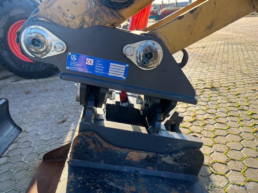 CAT 305.5 E2 Mini bageri < 7t