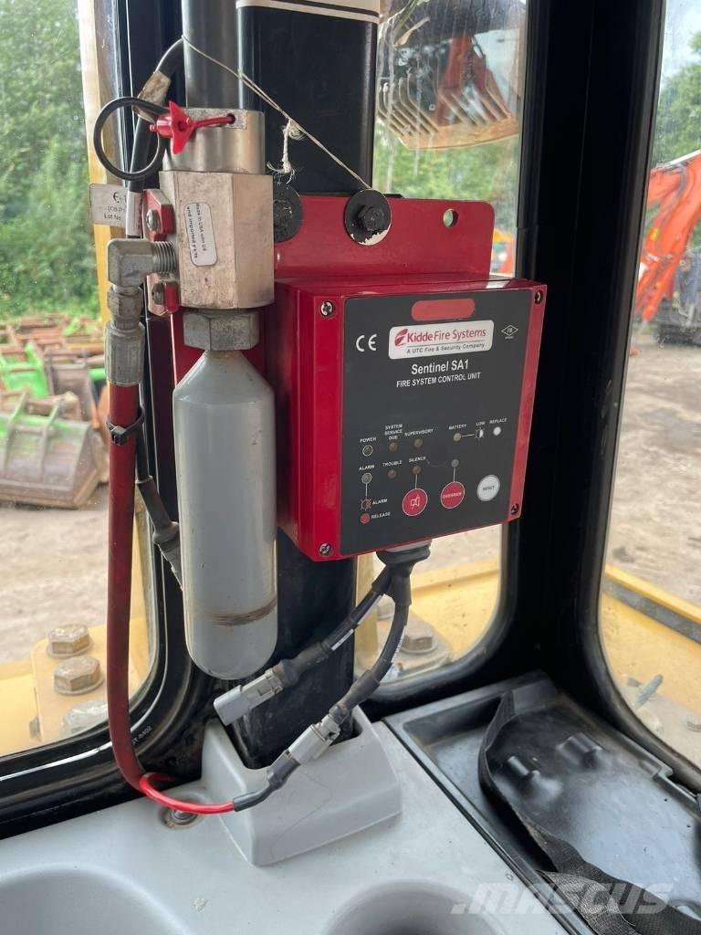 CAT D 6 T LGP Buldožeri guseničari