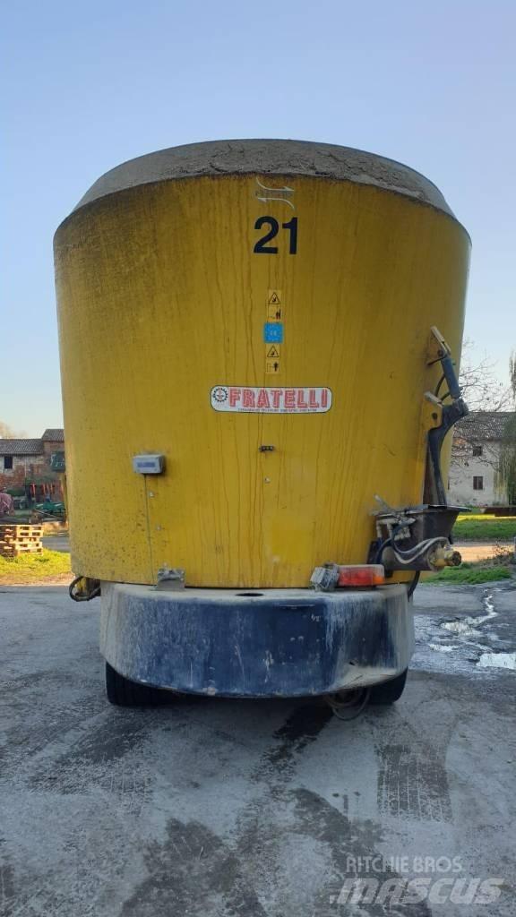  Matrix Rover Mešaona stočne hrane