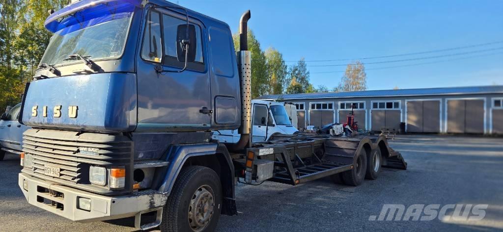 Sisu SM 300 Kamioni za prevoz šumarskih mašina