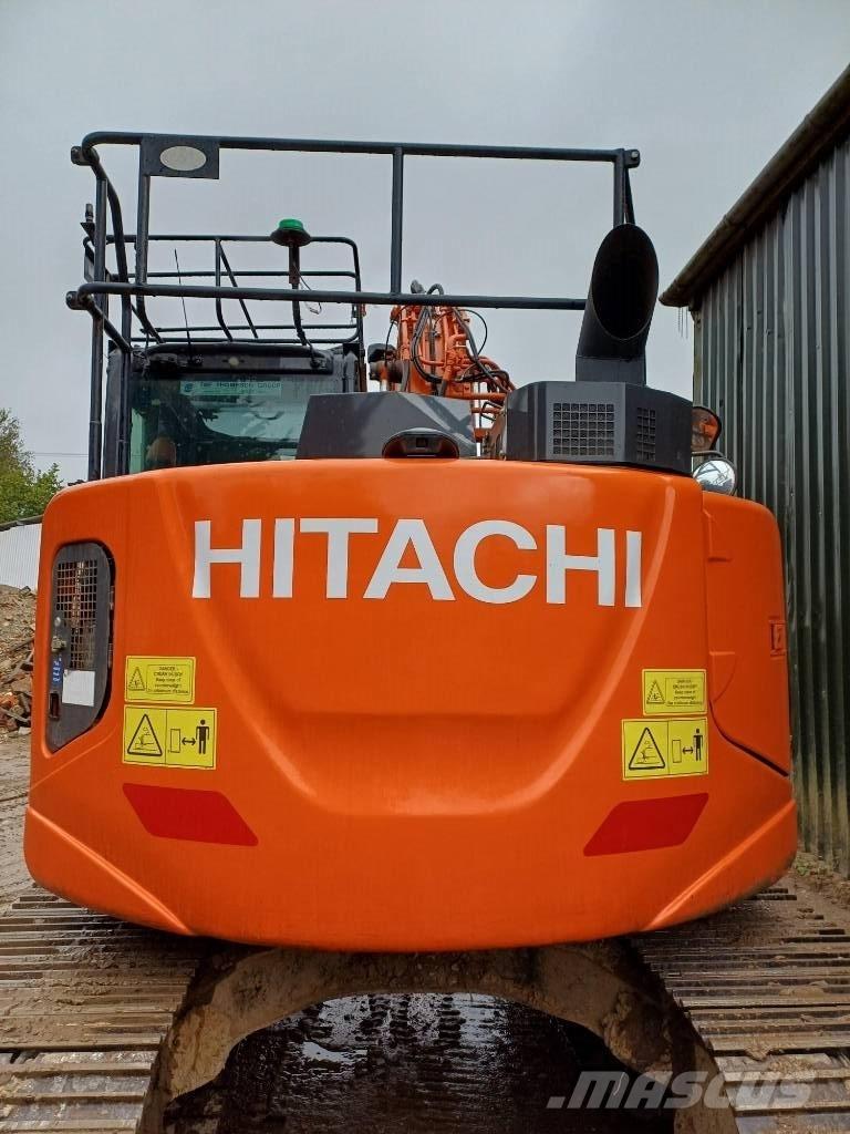 Hitachi ZX 135 US-6 Bageri guseničari