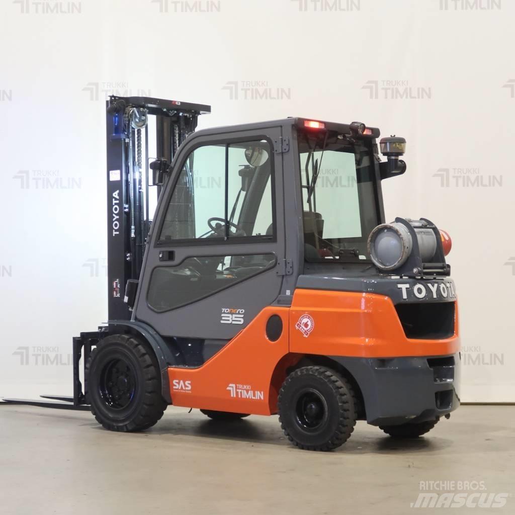 Toyota 02-8FGJF35 Plinski viljuškari