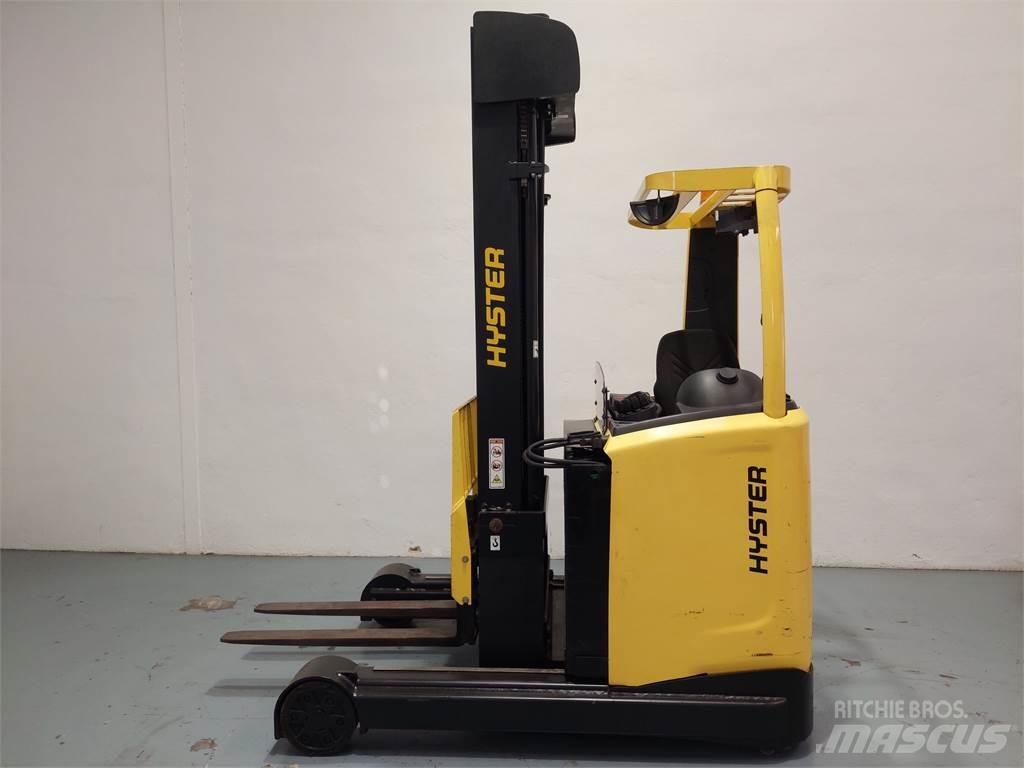 Hyster R 2 5 Viljuškari sa pomičnim stupom