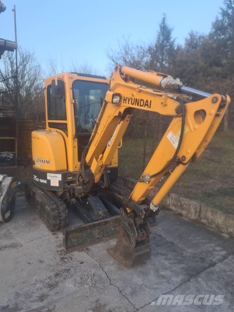 Hyundai R25Z-9 AK Mini bageri < 7t