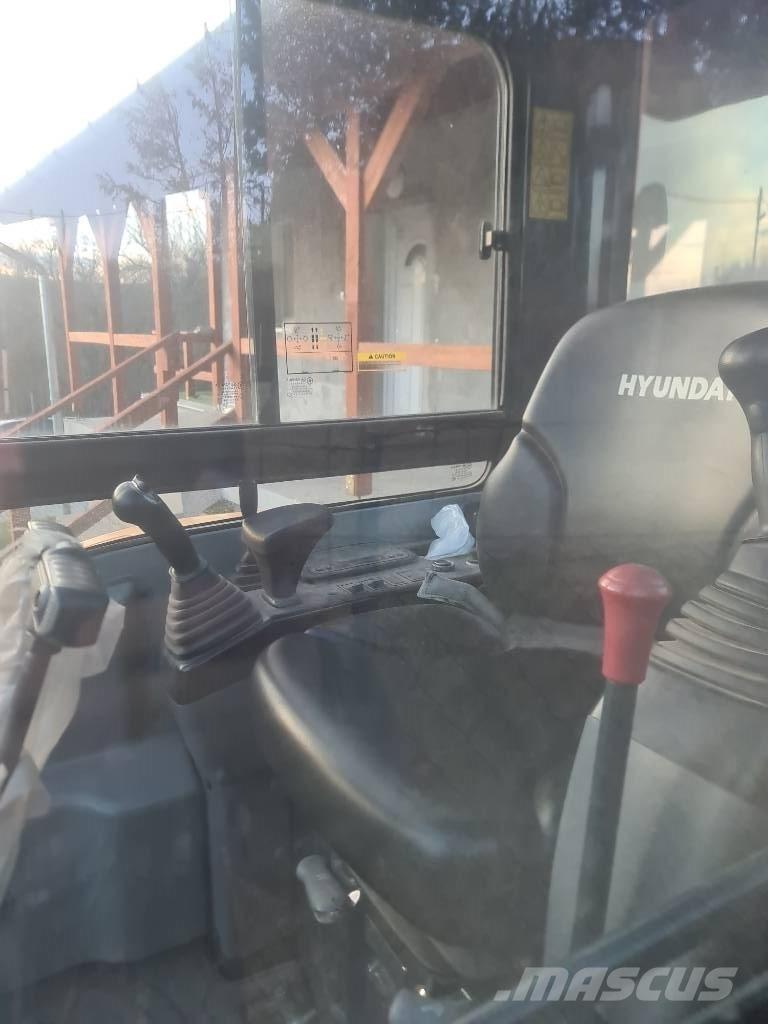 Hyundai R25Z-9 AK Mini bageri < 7t