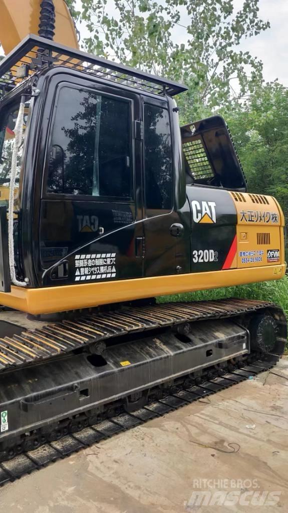 CAT 320D2 Bageri guseničari
