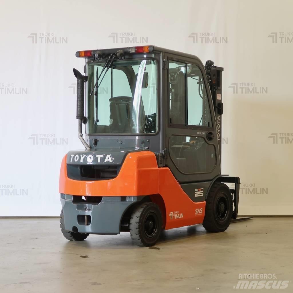 Toyota 52-8FDF25 Dizelski viljuškari